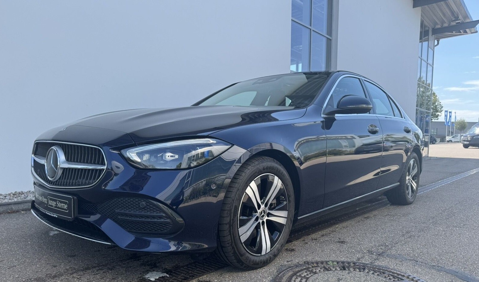 Mercedes-Benz C trieda Sedan