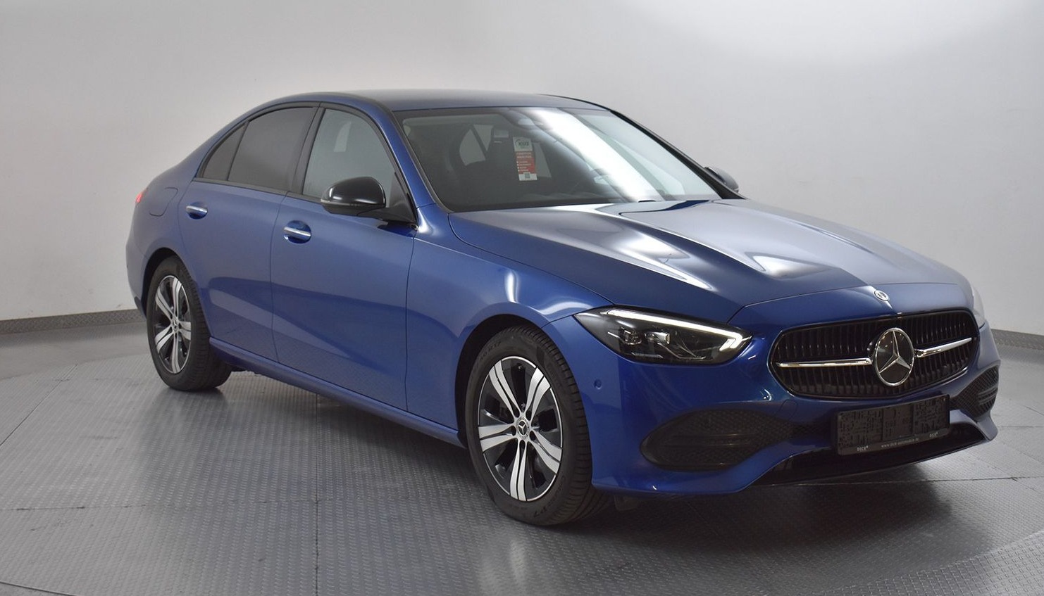 Mercedes-Benz C trieda Sedan