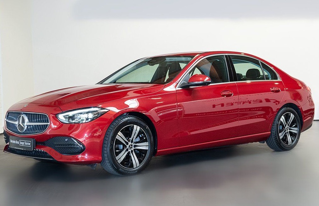 Mercedes-Benz C trieda Sedan