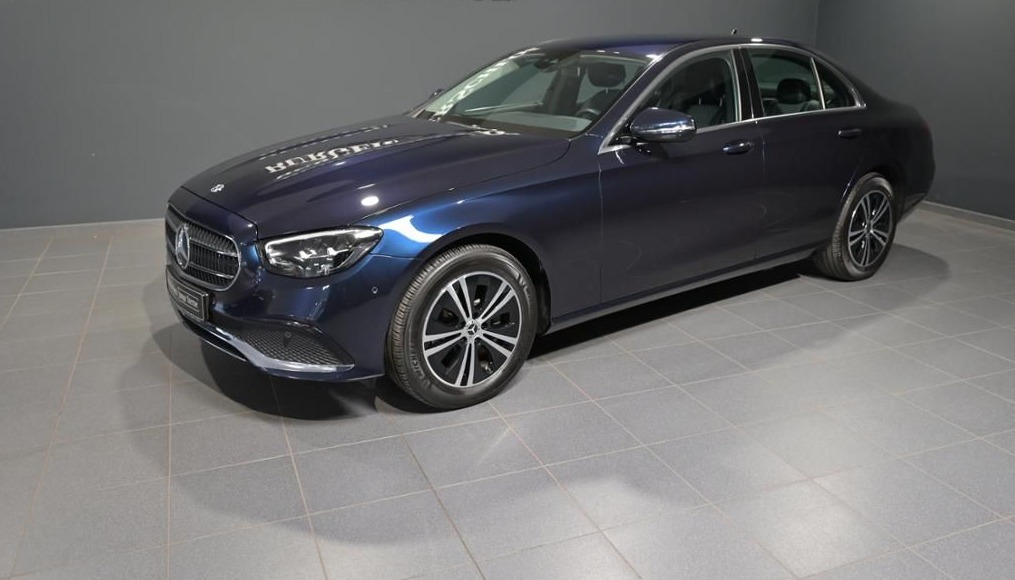 Mercedes-Benz E trieda Sedan