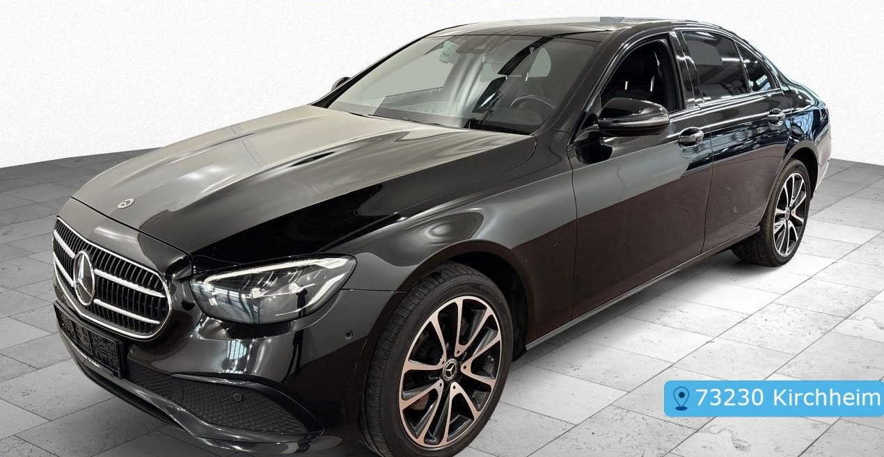 Mercedes-Benz E trieda Sedan